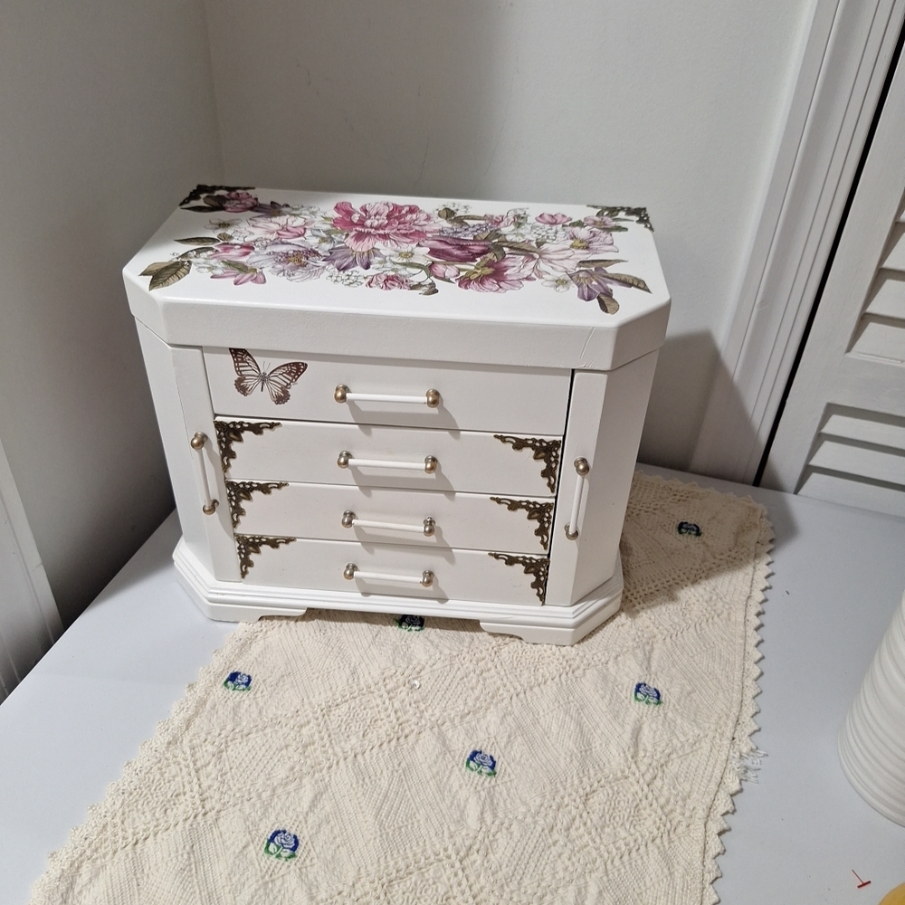 White Floral Jewelry Organizer Box with Drawers and Gold Accents - Picture 3 of 7